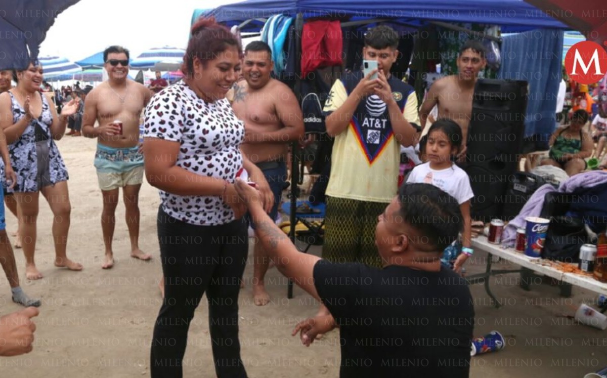 Pedida de matrimonio en playa Miramar. (Yazmín Sánchez)