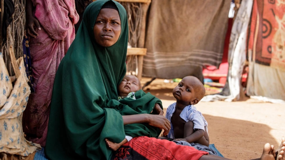 Shamsa Abdeekrashid Muhamud, que caminó embarazada casi 500 km para huir de Somalia. (AFP)