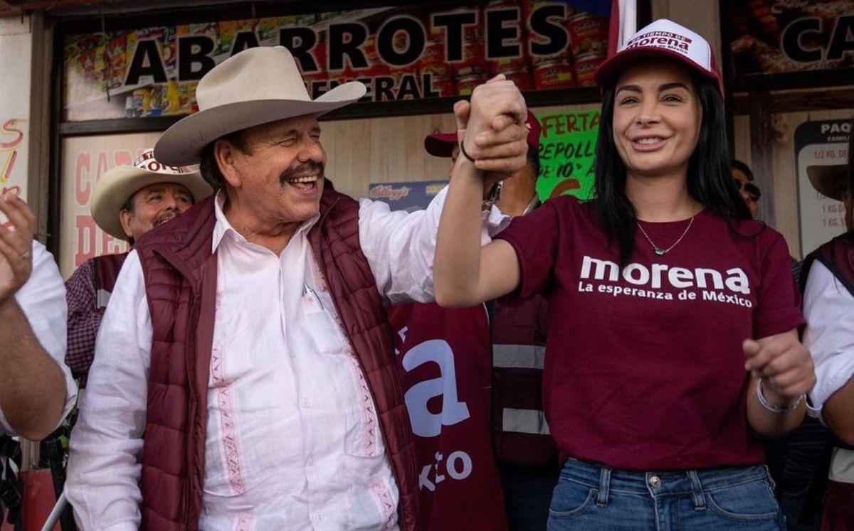 En Acuña, estuvo acompañado de dirigentes de partido, su equipo de campaña y la candidata a diputada del distrito 01, Paloma de los Santos. | Facebook