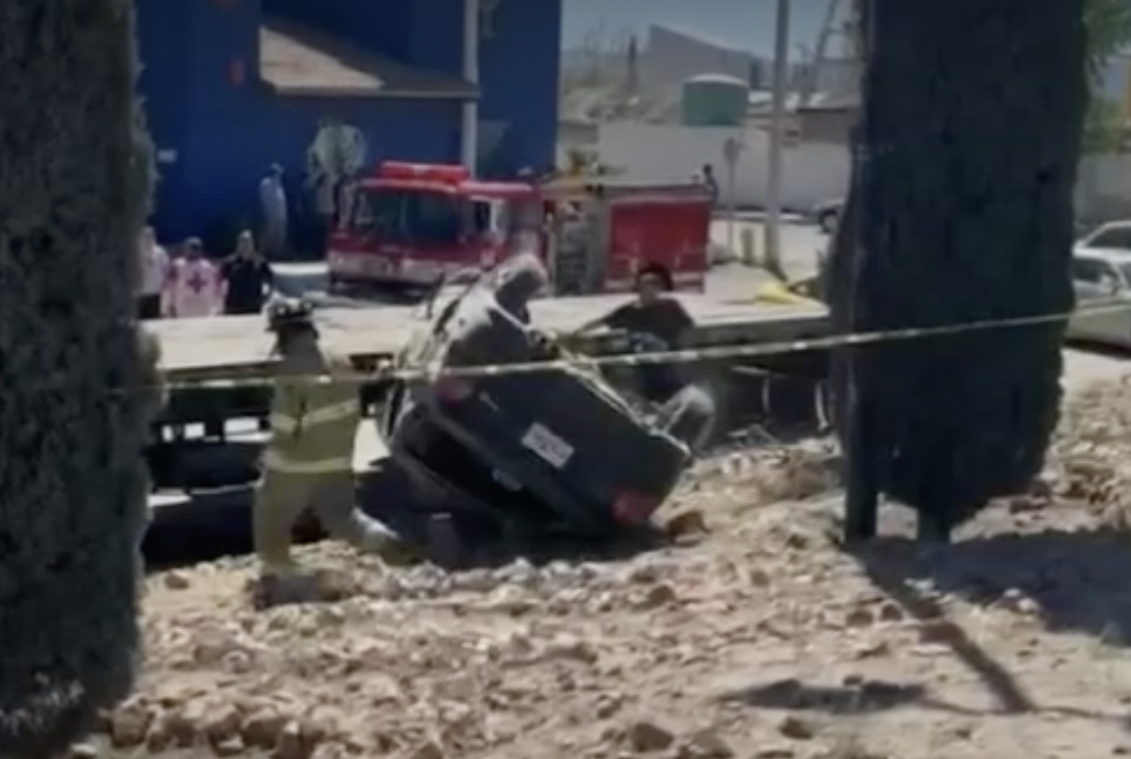 Muere un hombre tras volcadura en Nogales, Sonora