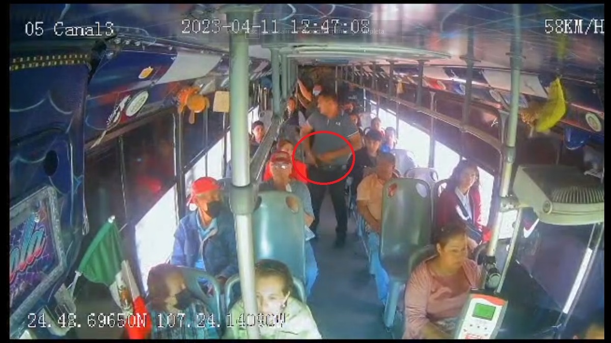 El hombre fue captado por la cámara. (Manuel Aceves)