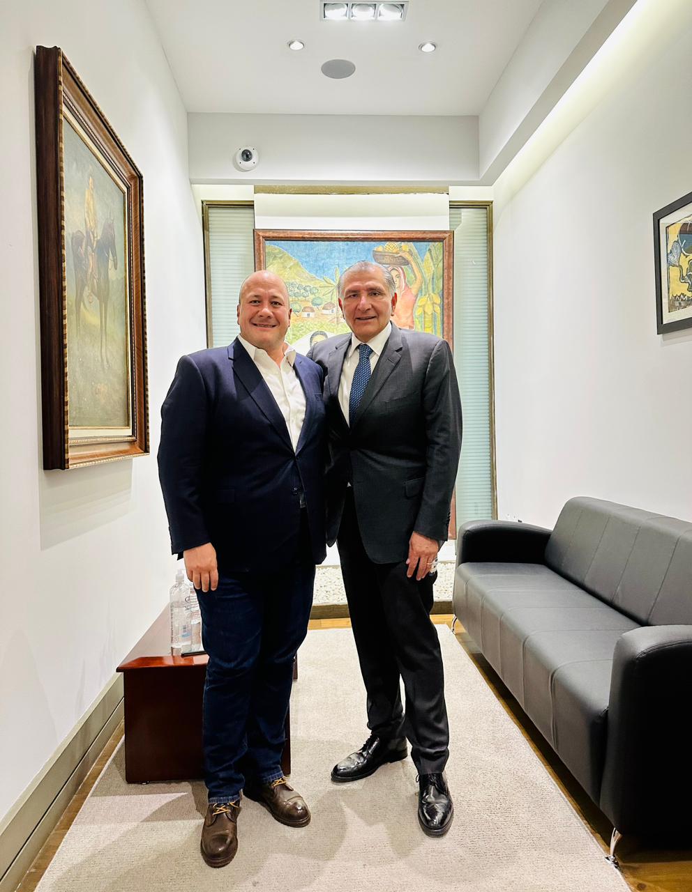 Enrique Alfaro se reúne con Adán Augusto López para tratar temas de interés para Jalisco (Cortesía)