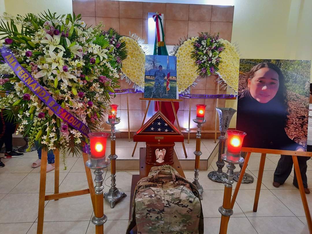 Familiares recibieron sus cenizas. (Elizabeth Guzmán)