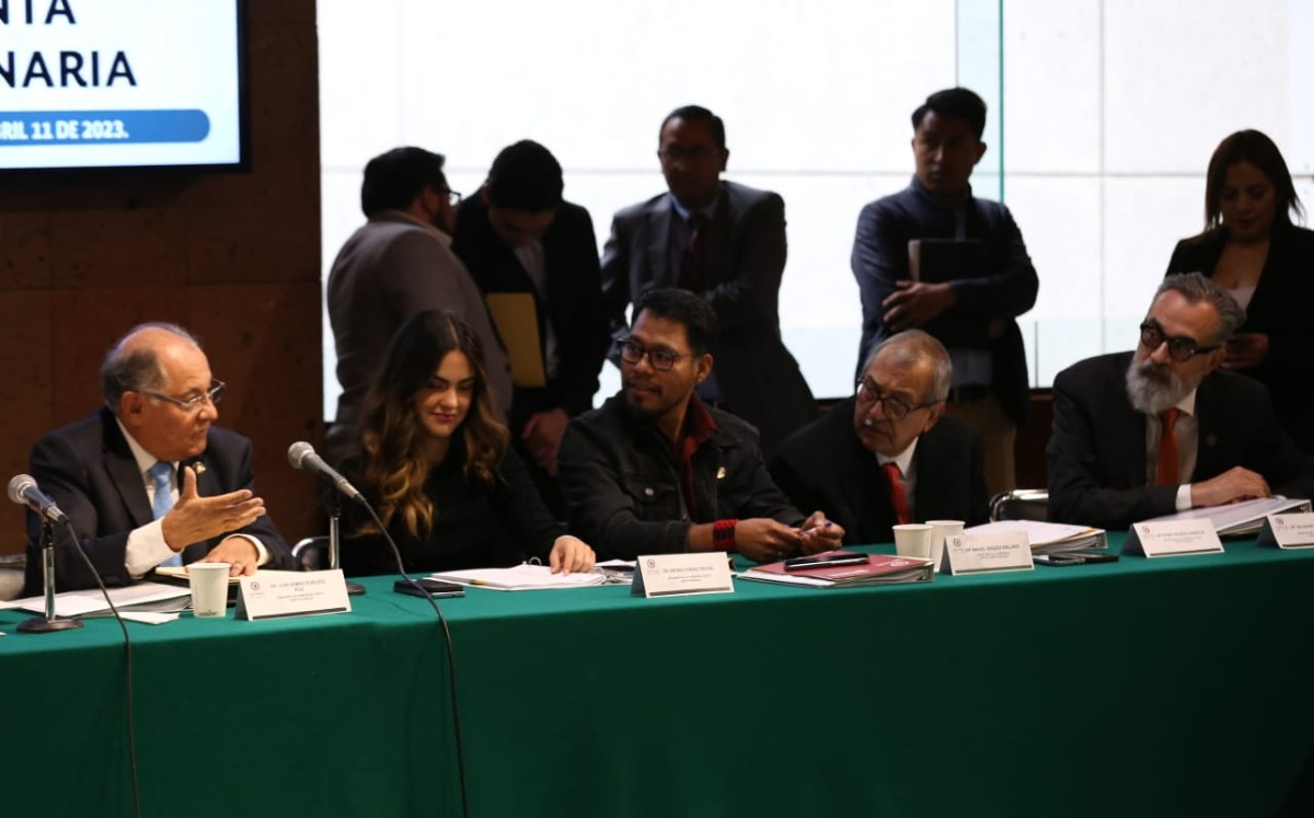 Integrantes de la Comisión de Puntos Constitucionales.| Octavio Hoyos