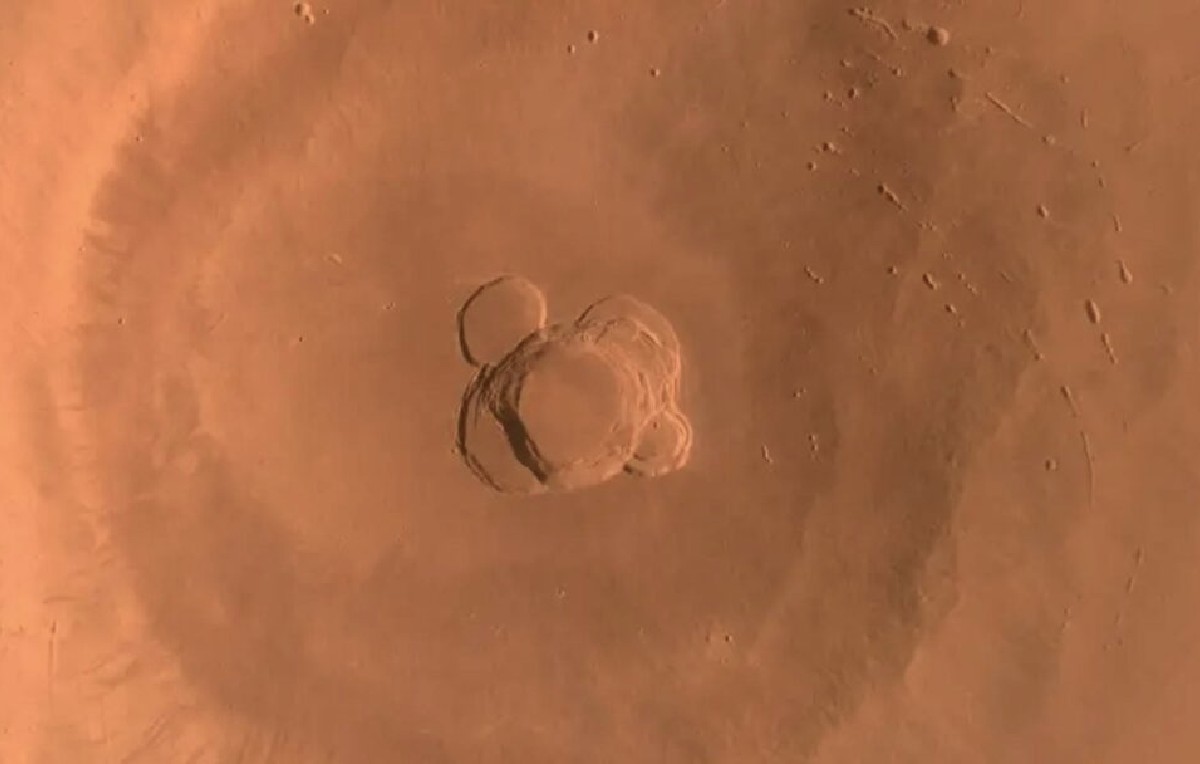Volcán Ascraeus Mons en Marte (Reuters)