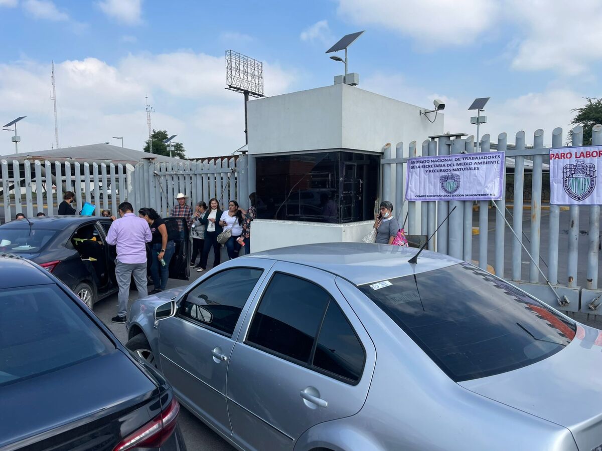 Este miércoles empleados de Conagua realizaron un paro laboral. Foto: Víctor González Garza