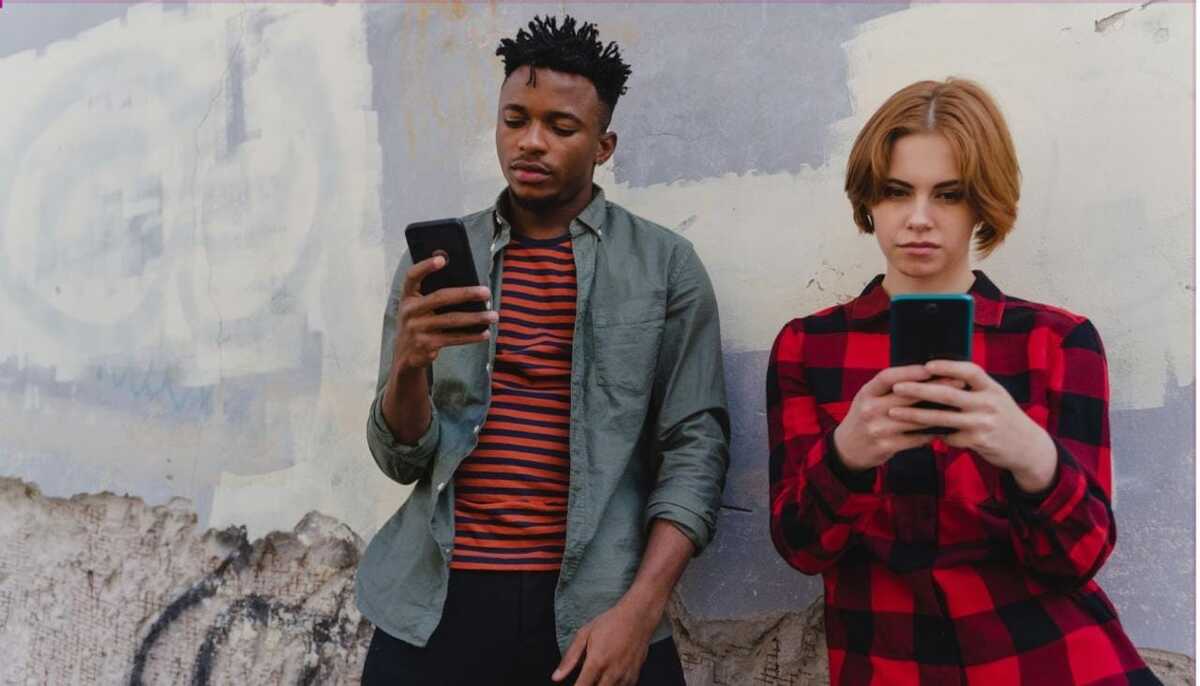 Las nuevas generaciones utilizan las redes sociales como principal vehículo de comunicación. | @daguilargallego