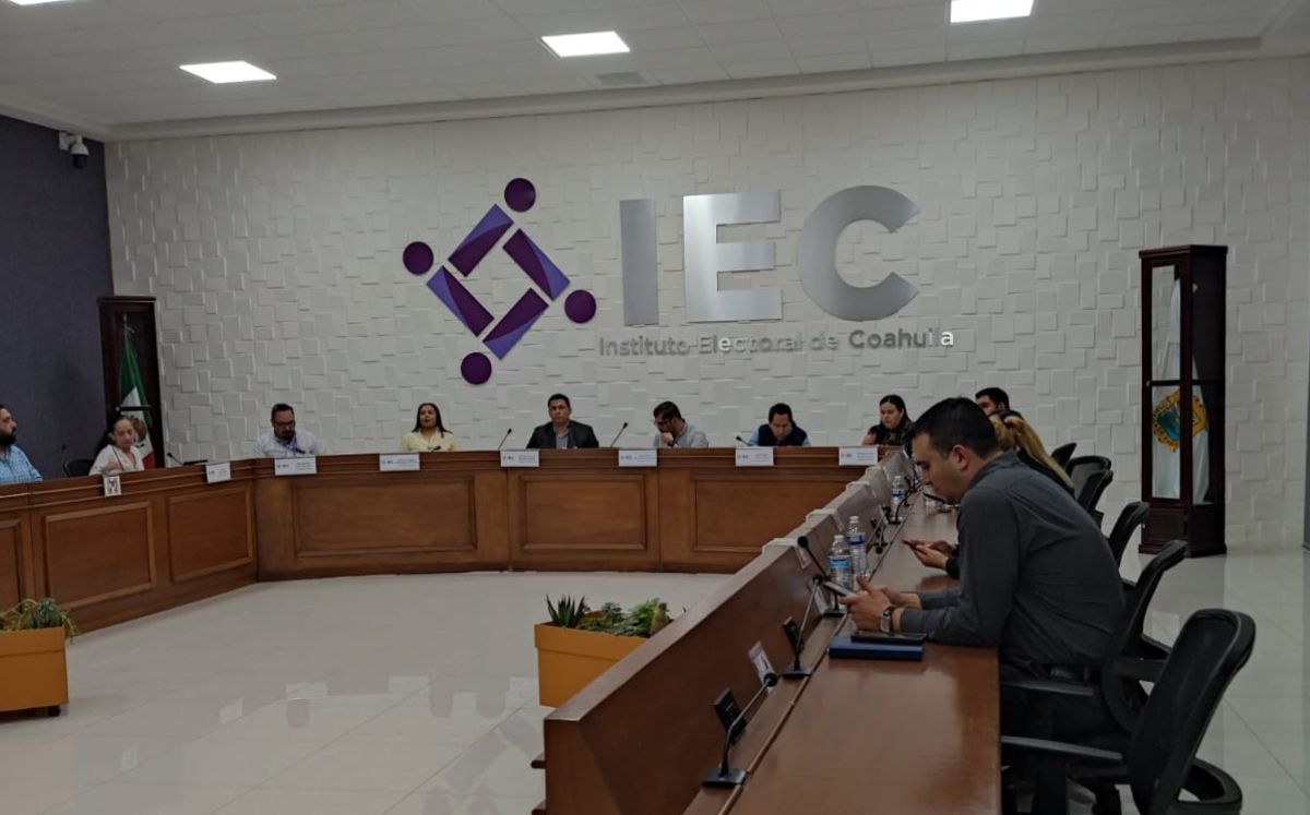 IEC planea tener listas 89 urnas electrónicas para elecciones en Coahuila, aunque se usarán 74. | Especial
