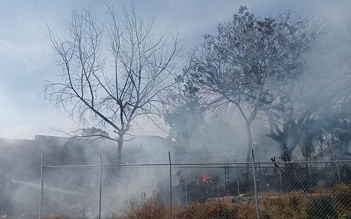 Incendio casa de madera en Colima; muere una mujer ciega