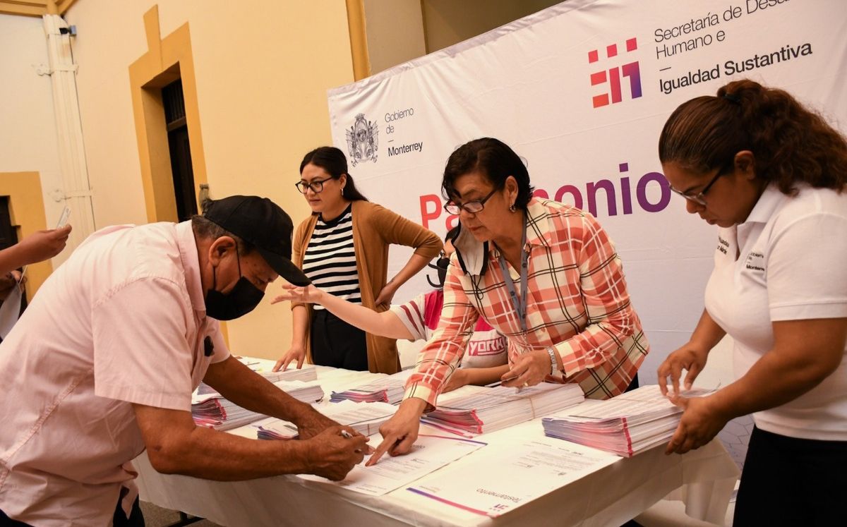 El personal de la Dirección de Vinculación Interinstitucional fue el encargado de atender a los beneficiarios. Especial
