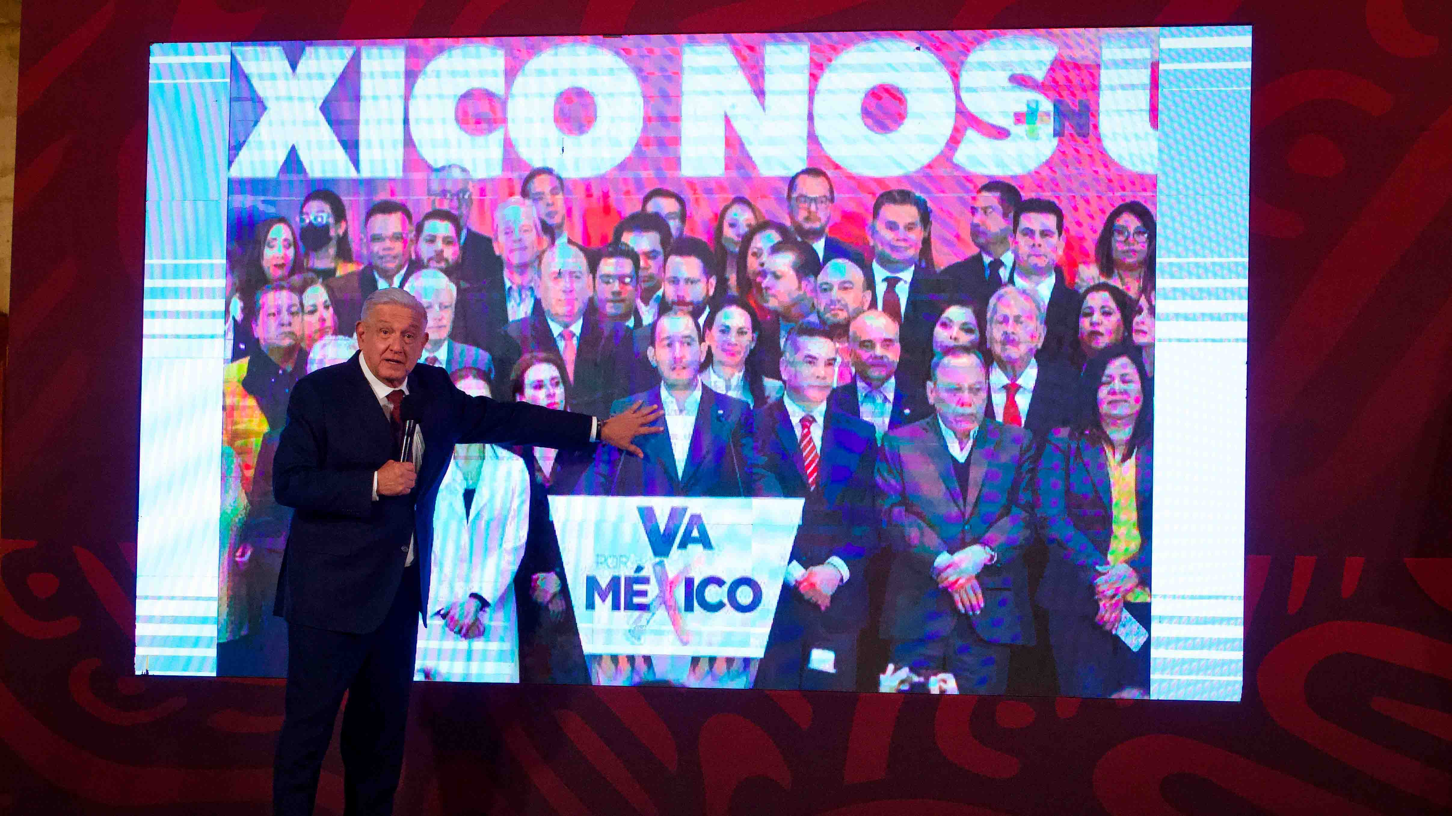 AMLO critica al PAN-PRI-PRD: "ahora están agarraditos de las manos"