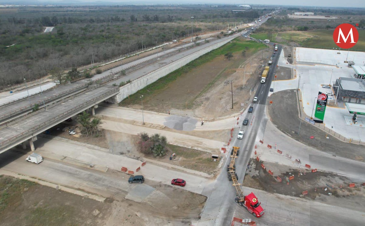 Puente roto ubicado en Altamira, Tamaulipas.