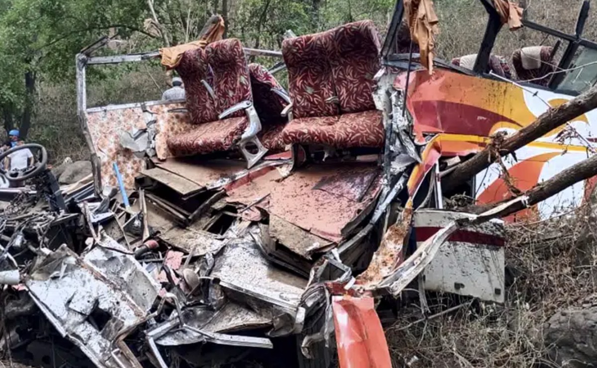 Se reporta accidente de autobus (AP)