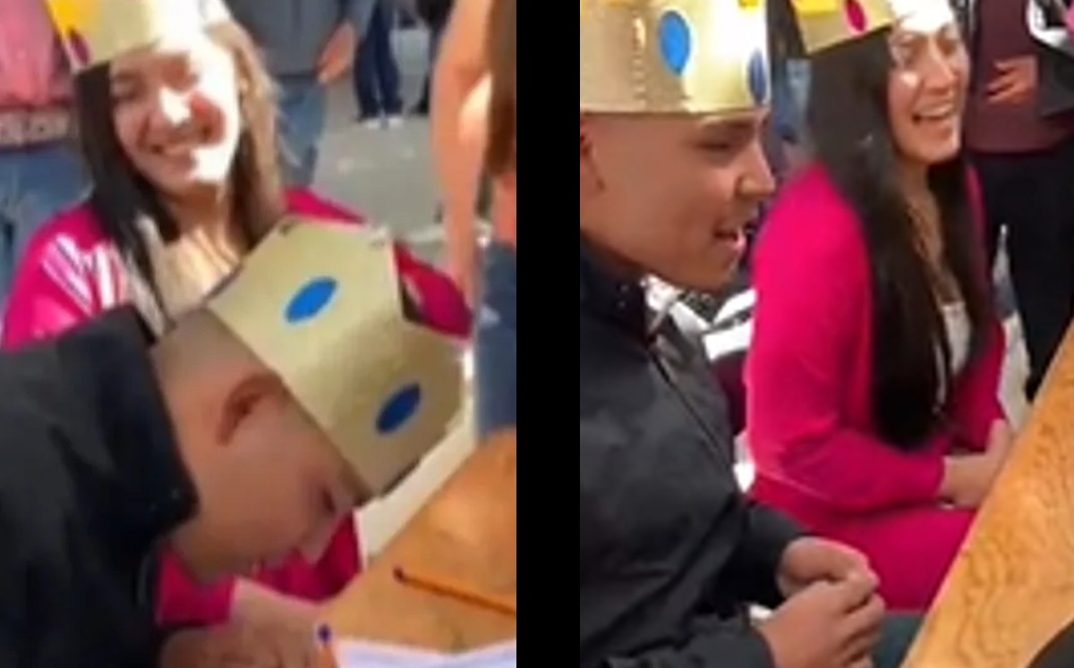 Alumno se casa con su maestra de prepa en kermés y se hace viral | ESPECIAL