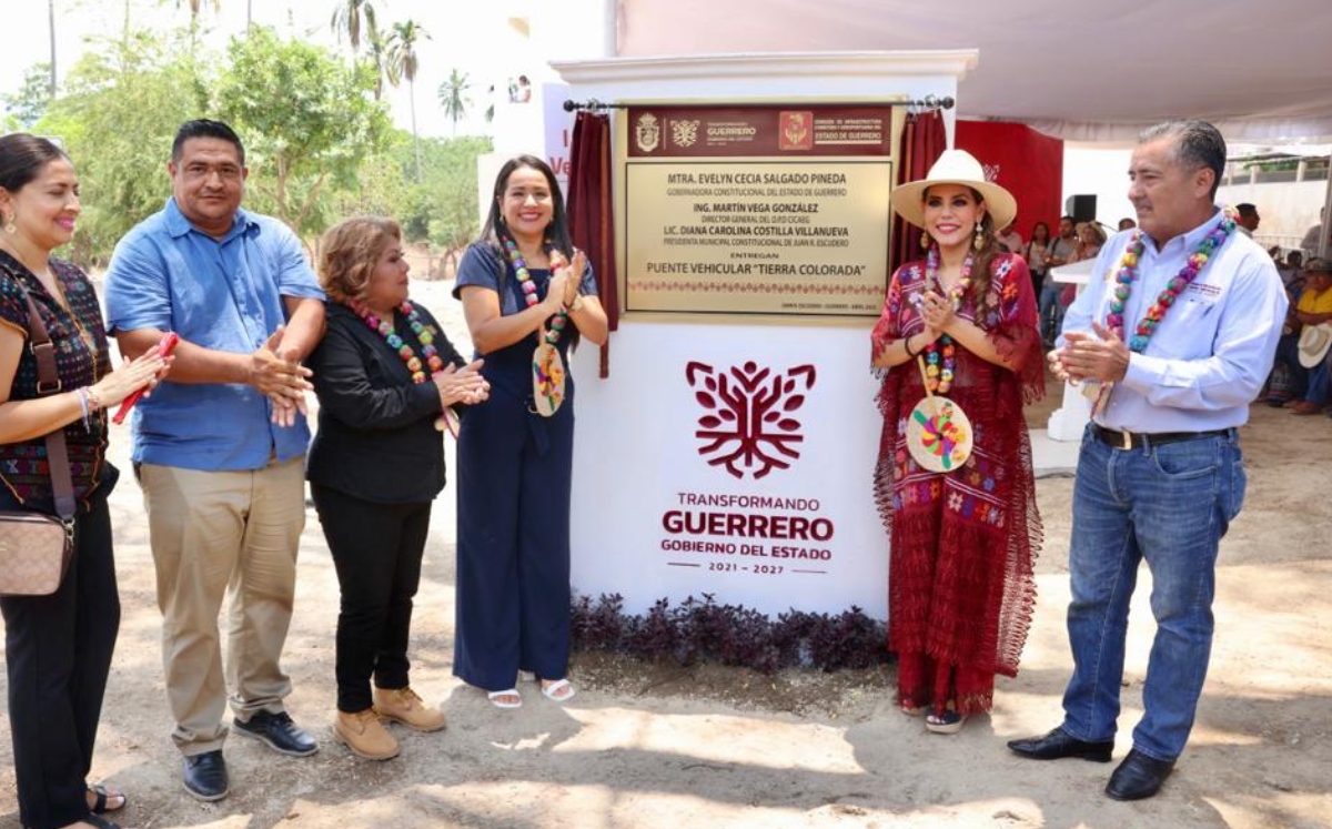 Evelyn Salgado inaugura obras públicas en Tierra Colorada. (Especial)