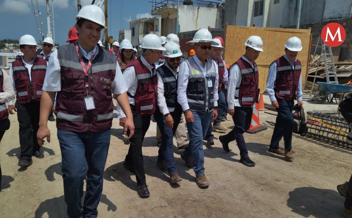 Director nacional de ISSSTE recorre obra del nuevo hospital en Tampico