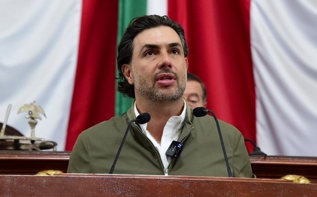 Jesús Sesma indicó que no hay una ley que obligue a los partidos en CdMx. | Especial