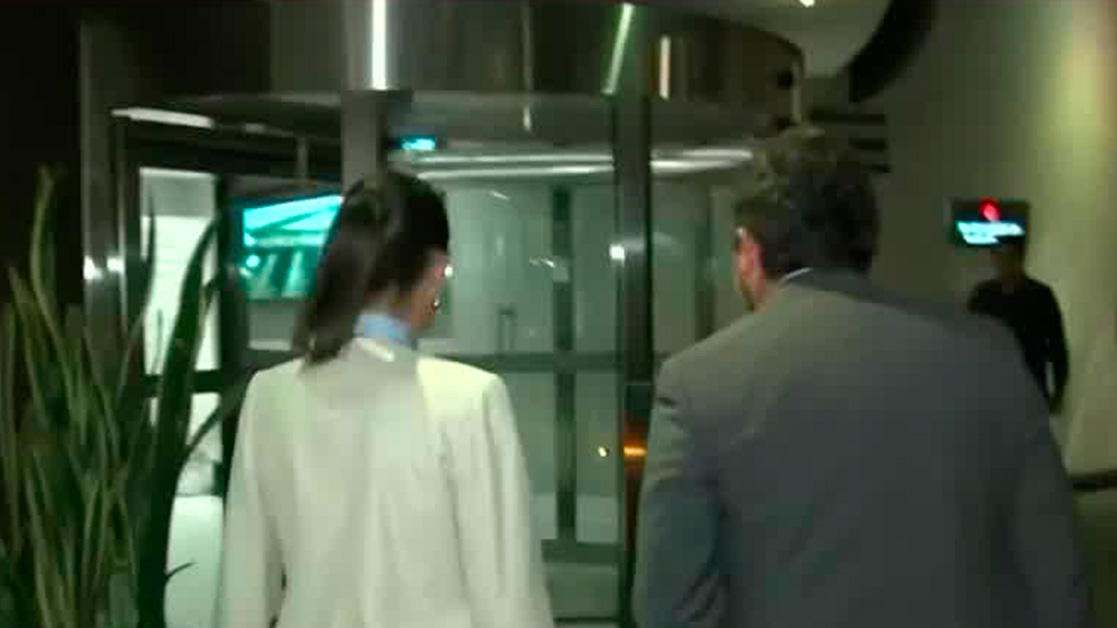 Senadores de Morena se reúnen con Claudia Sheinbaum en hotel del Centro Histórico