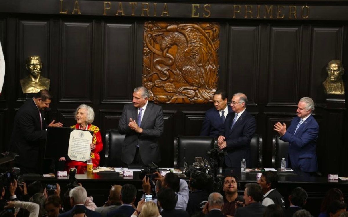 La confrontación ocurrió en la entrega de la Medalla Belisario Domínguez. | Jorge Carballo