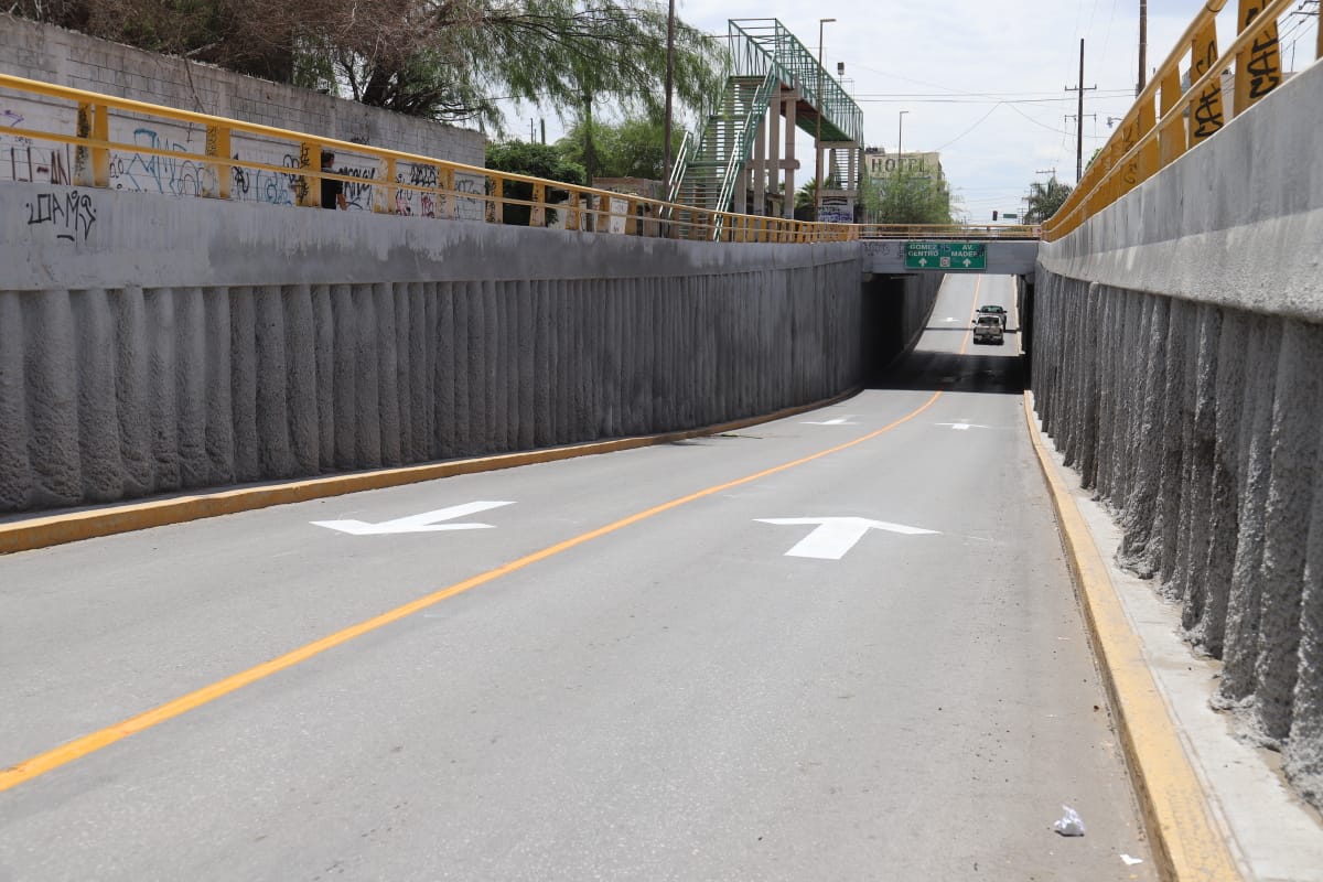 Desnivel de la calle Escobedo en Gómez Palacio. | Rolando Riestra