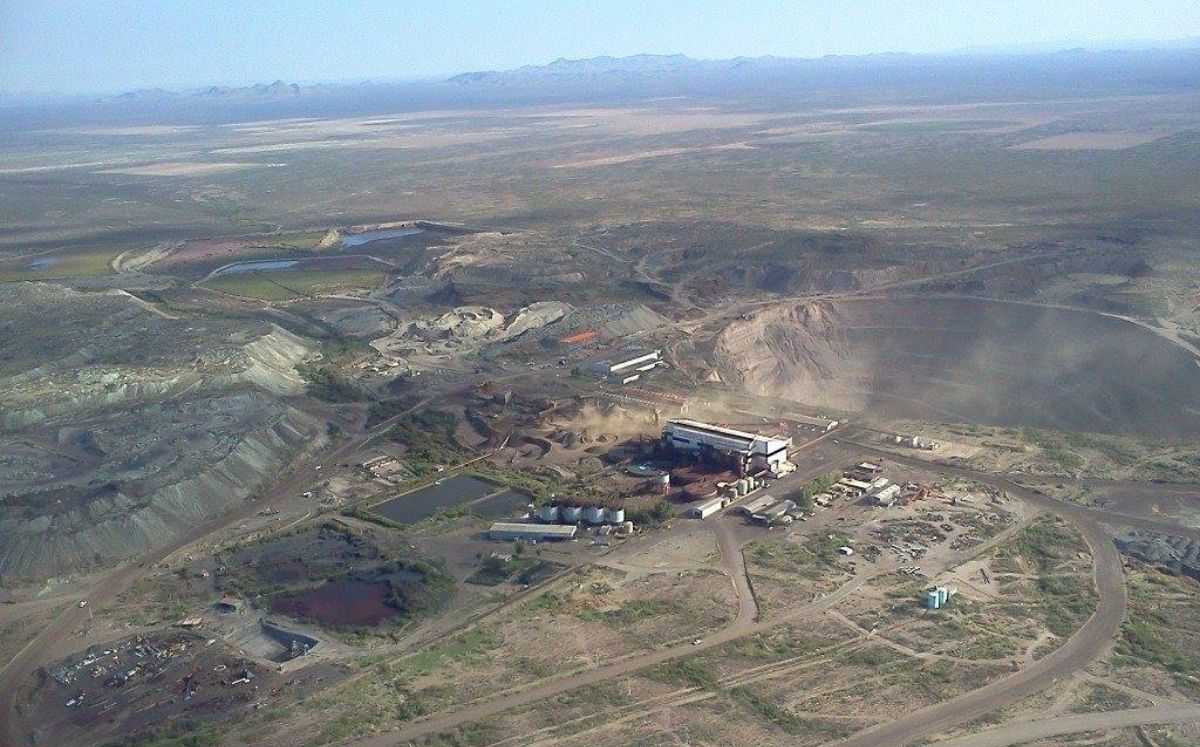 En el ejido Hércules, Mimosa explota minas de fierro, mineral que es trasladado de la zona noroeste y semidesértica de Coahuila a Monclova. (Facebook)