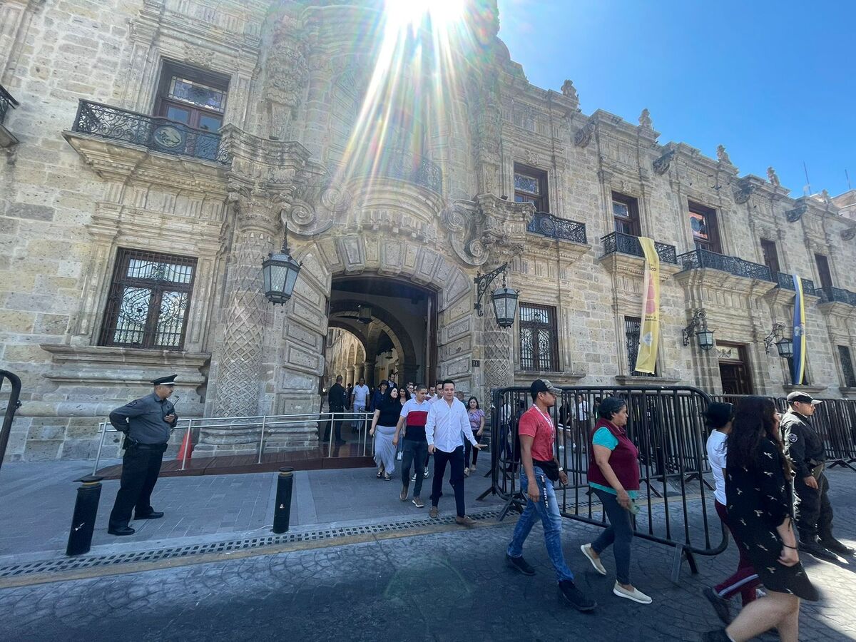 Realizan simulacro en el centro de Guadalajara (Karla Victoria Rodríguez)