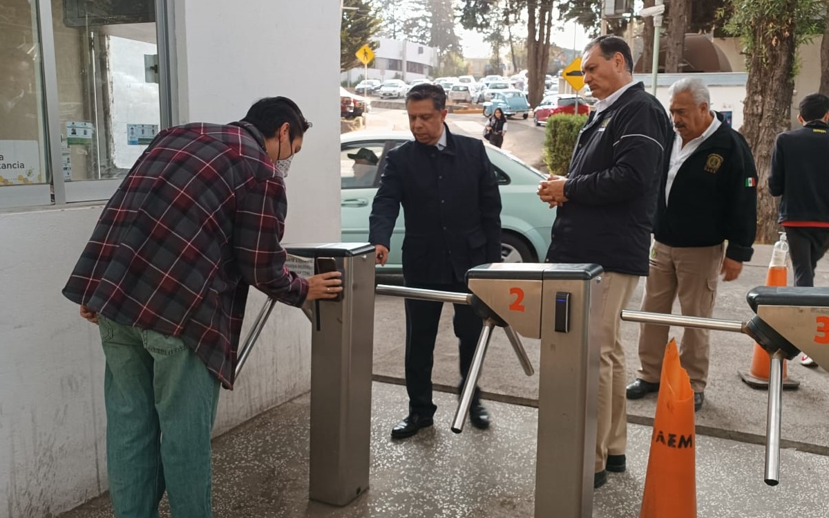 Revisión de las instalaciones de la UAEMex (Especial)