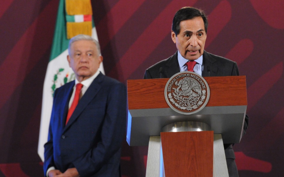 Rogelio Ramírez de la O, secretario de Hacienda, durante la conferencia mañanera. Foto: (Cuartoscuro)