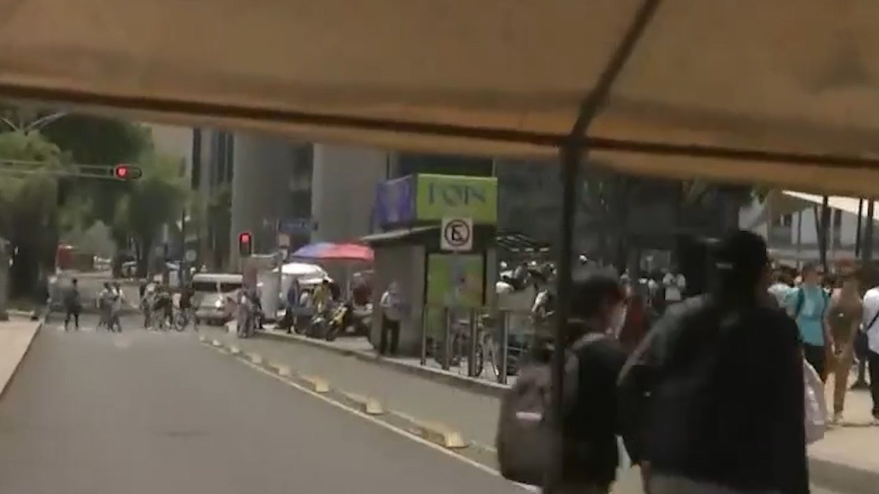 Circuito Cannábico; cierran laterales de Paseo de la Reforma en CdMx