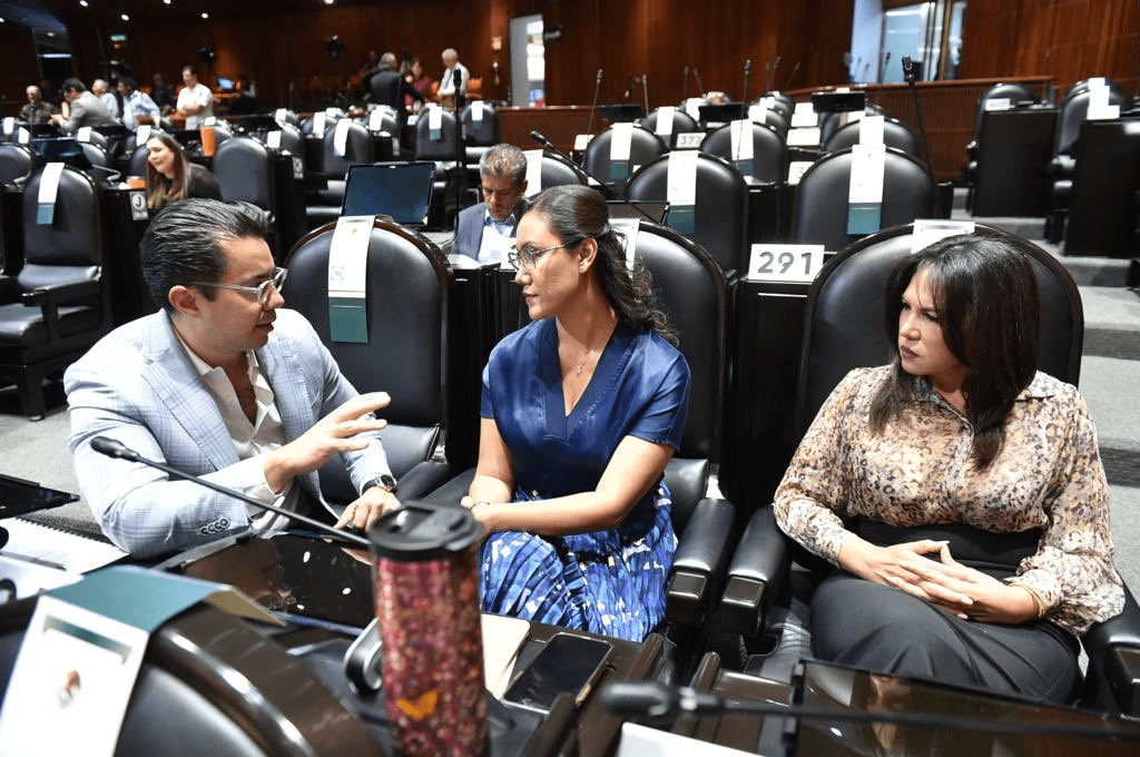 Controversias de carácter civil y familiar.