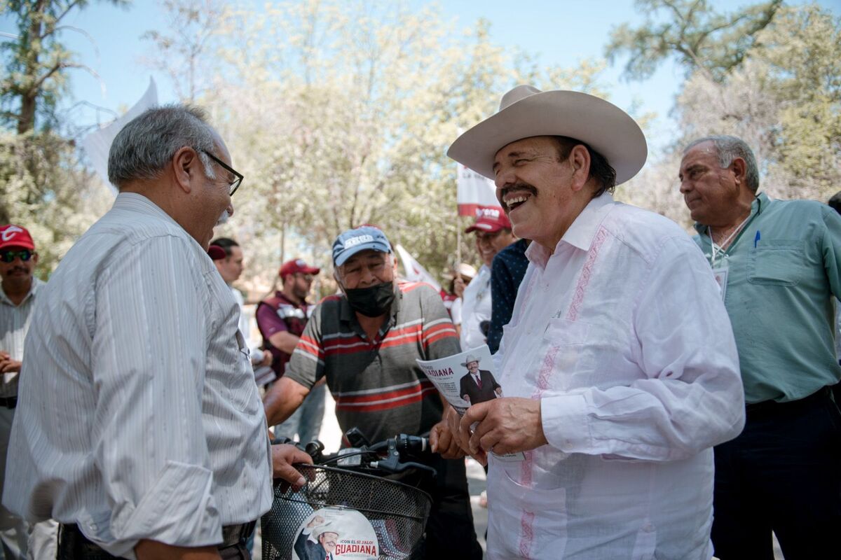 Guadiana promete apoyo económico en gira por Monclova. | Especial