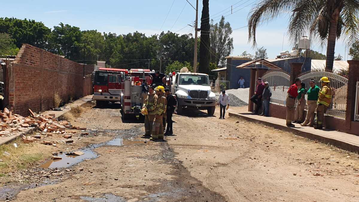 Reportan una explosión y un incendio en bodega de tequila en San Juanito de Escobedo (Cortesía)