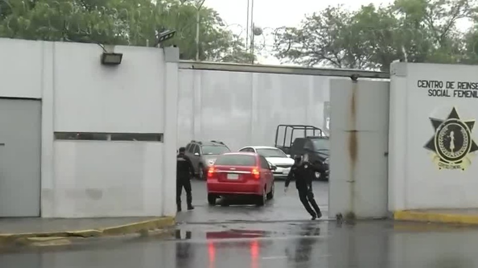 En Nuevo León, realizan revisión en penal femenil en el municipio de Escobedo