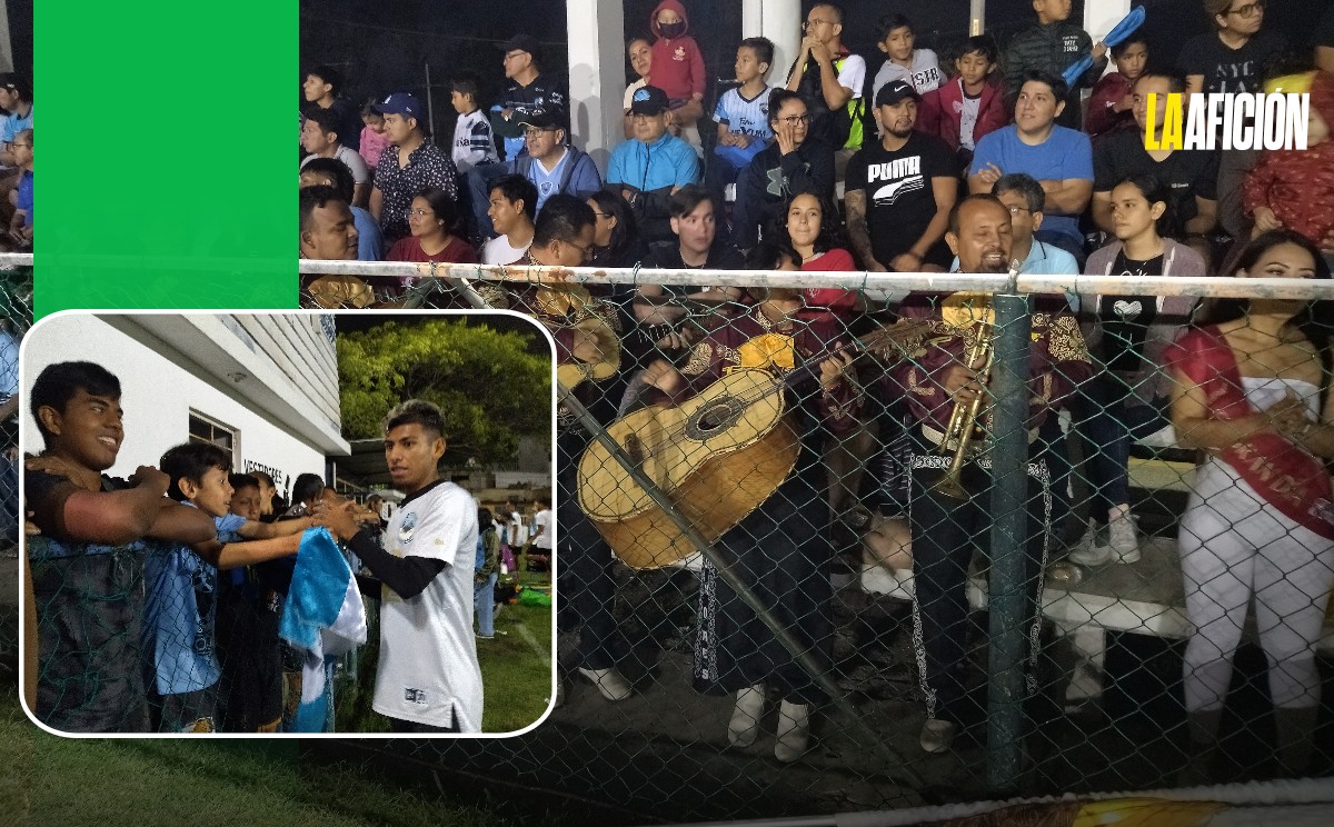 Un mariachi amenizó el entrenamiento a puerta abierta del Tampico-Madero.