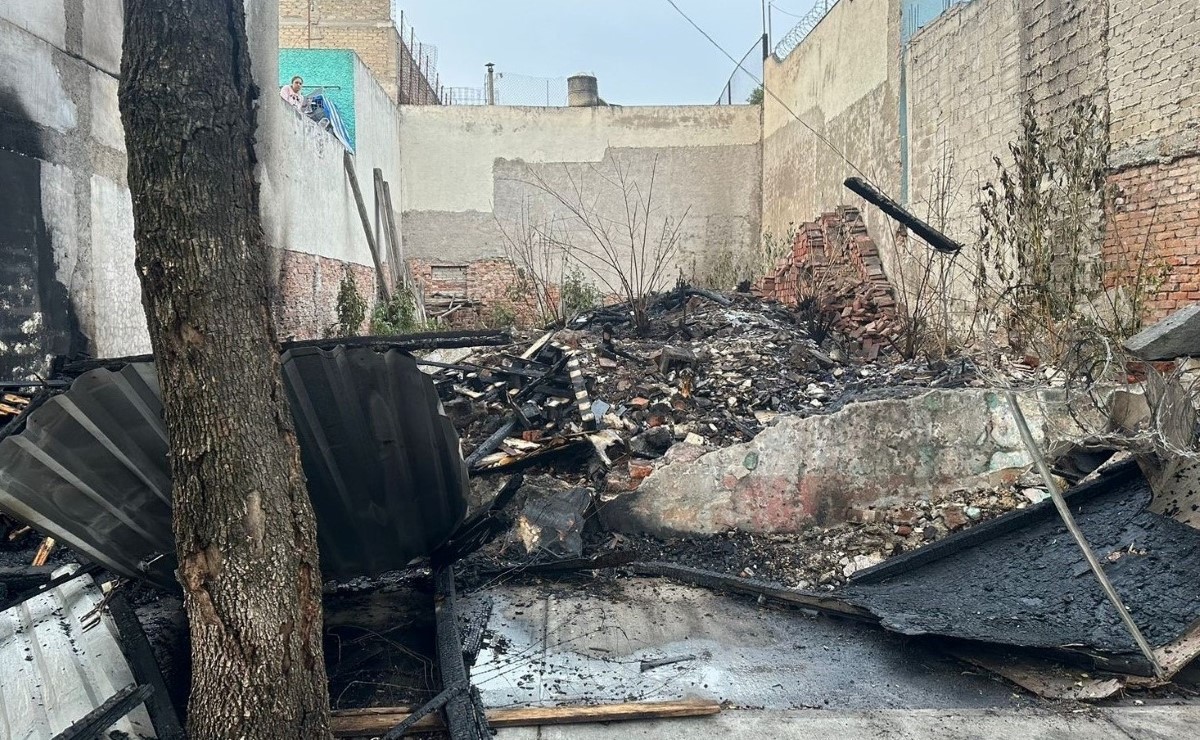 El incendio generó llamas de cinco metros de altura. | Ramón Ramírez