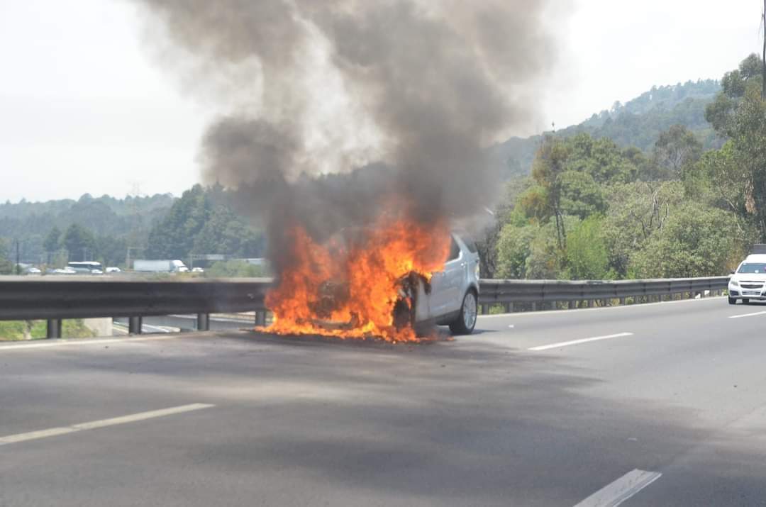 Camioneta incendiada (Especial)