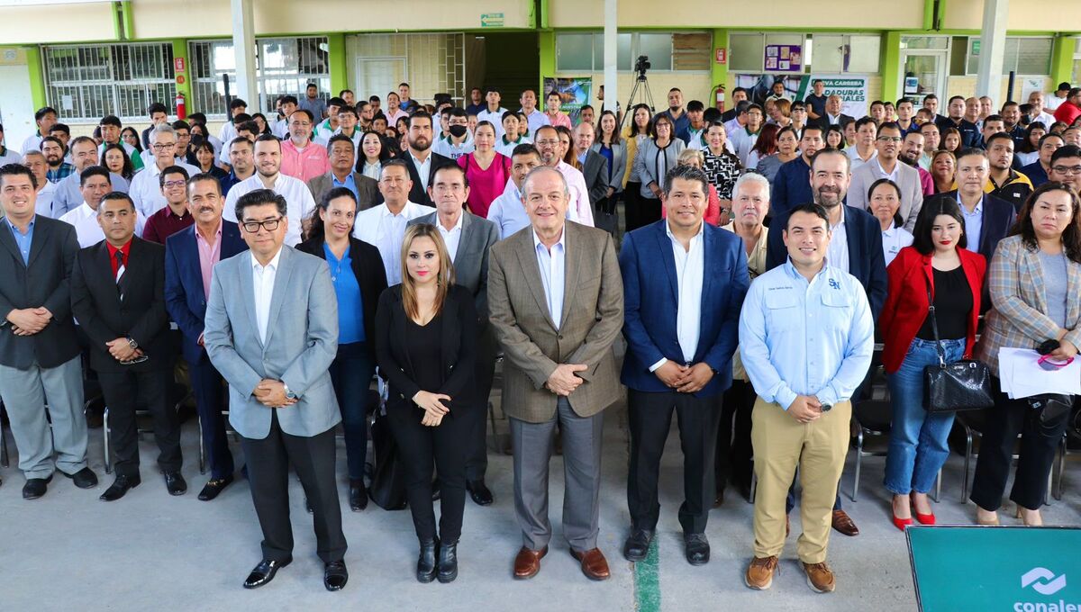 En el evento se habló también acerca de las becas a las que los estudiantes pueden acceder para estudiar en Conalep. Foto: Especial