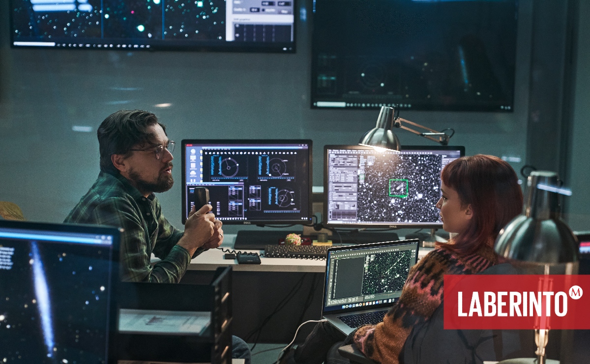 Leonardo DiCaprio y Jennifer Lawrence en 'Don't Look Up'. (Foto: Niko Tavernise | Netflix)