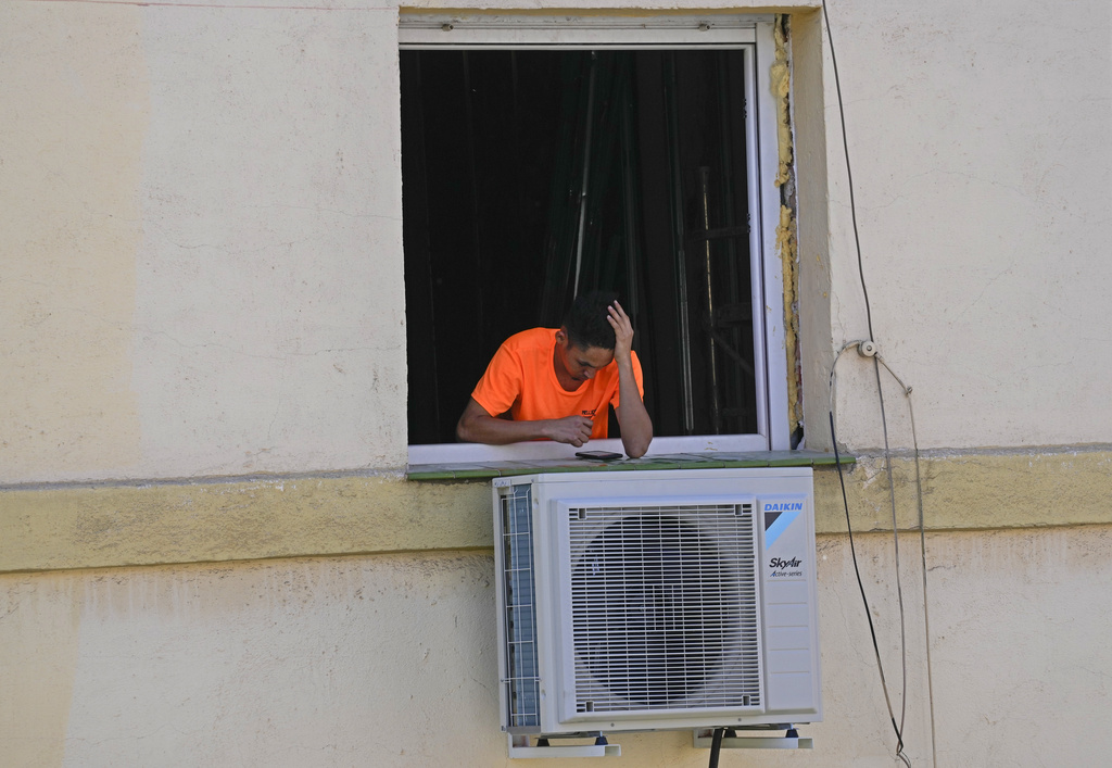 El Ministerio de Salud estudiaba aplicar el plan de prevención de calor con dos semanas de adelanto  | AP