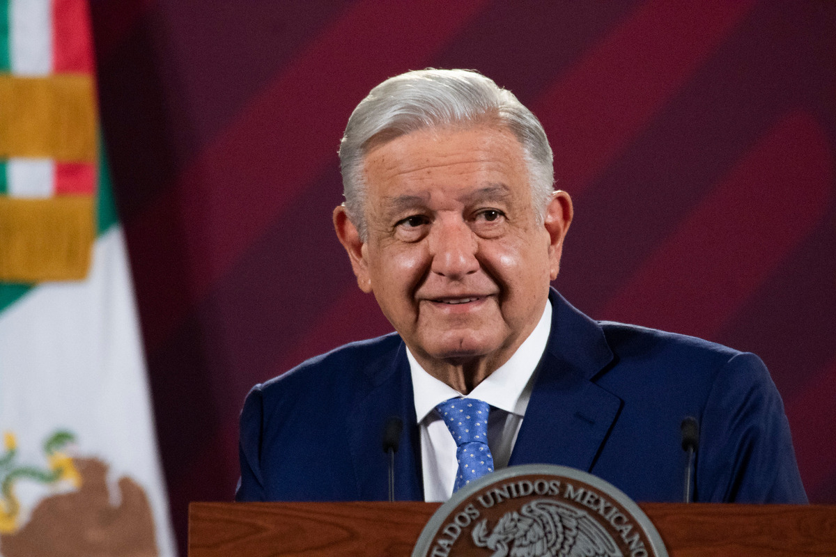 AMLO dijo que el Seguro Popular solo sirvió para que se robaran el dinero los políticos corruptos. | Especial