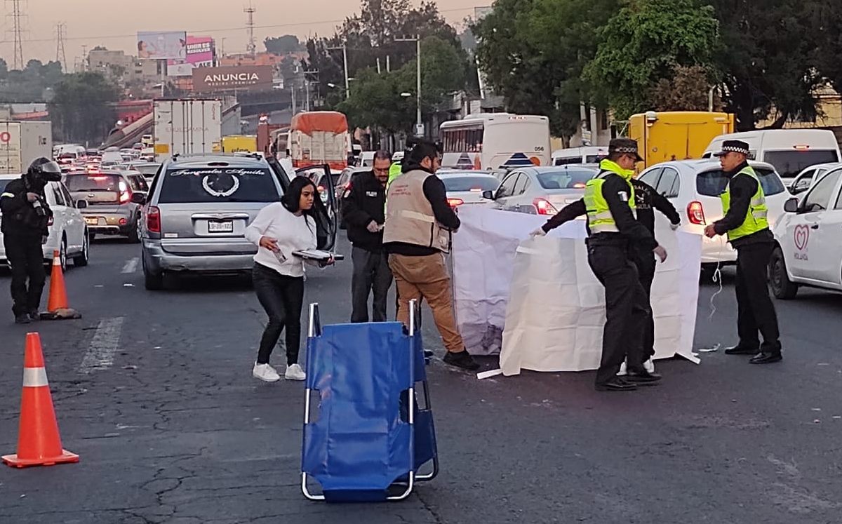 Hombre muere atropellado luego de intentar cruzar la autopista México-Pachuca. Carlos Tejeda