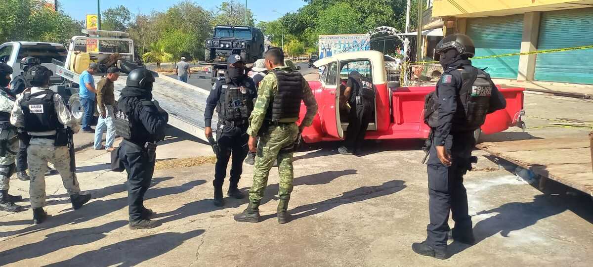 Los vehículos fueron asegurados por elementos del Ejército. (Rogelio Agustín Esteban)