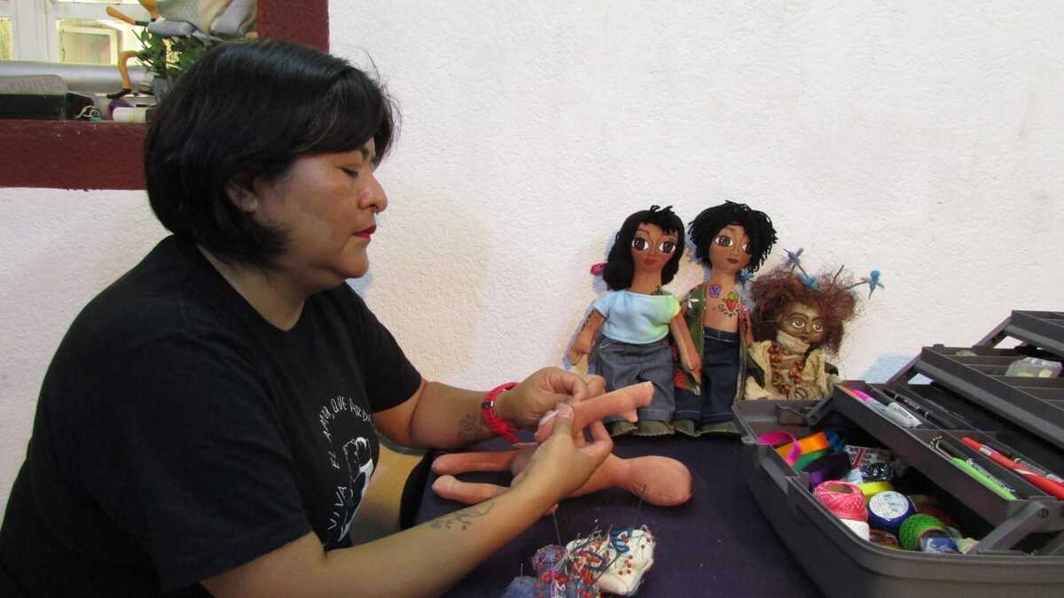 En Puebla, crean muñecas para madres buscadoras. (Especial)