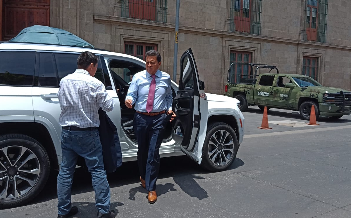 El secretario general del STPRM, Ricardo Aldana, llegando a Palacio Nacional. | Pedro Domínguez