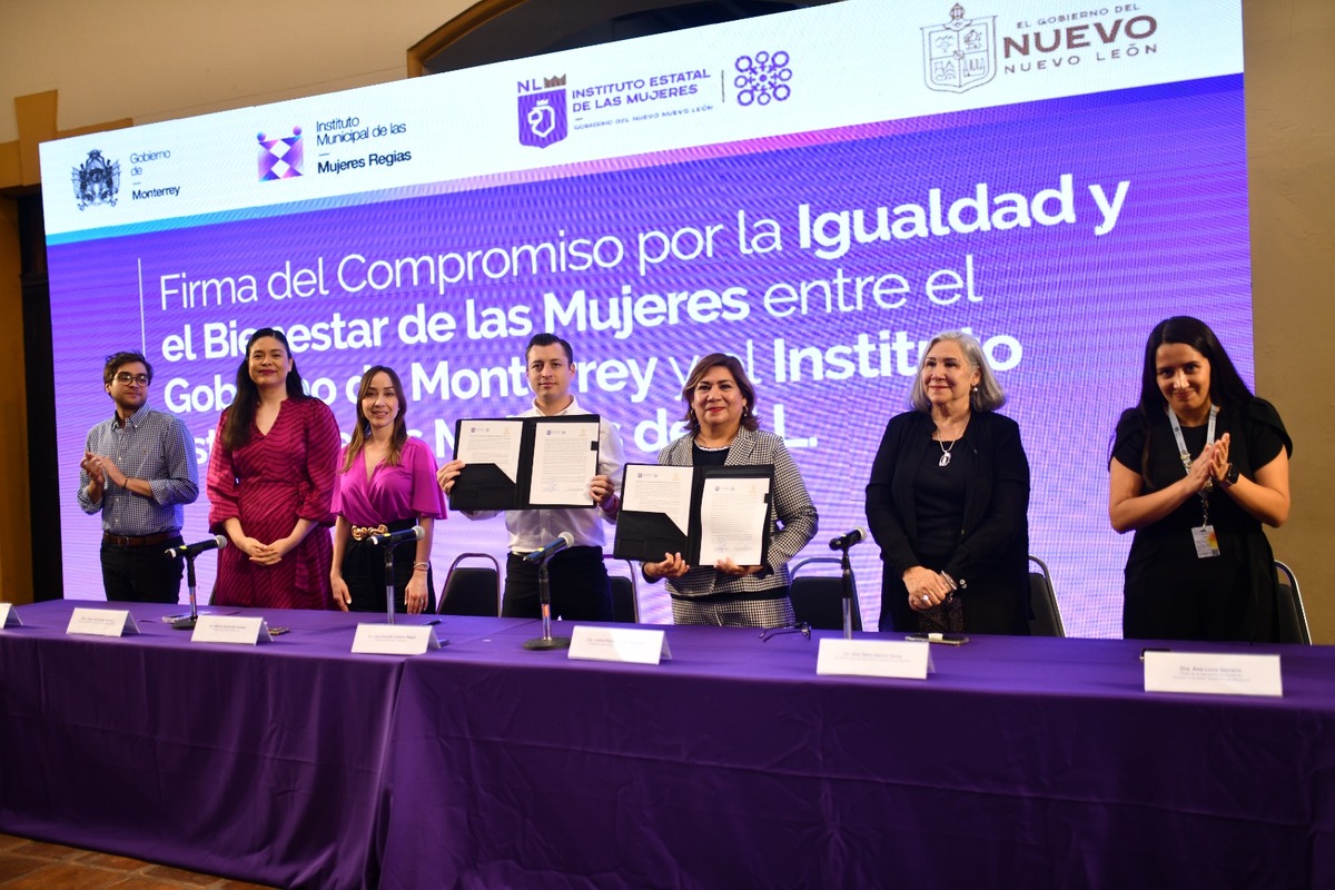 El alcalde Luis Donaldo Colosio Riojas y la Presidenta del Instituto Estatal, Laura Paula López Sánchez, firmaron el acuerdo. Foto: Especial