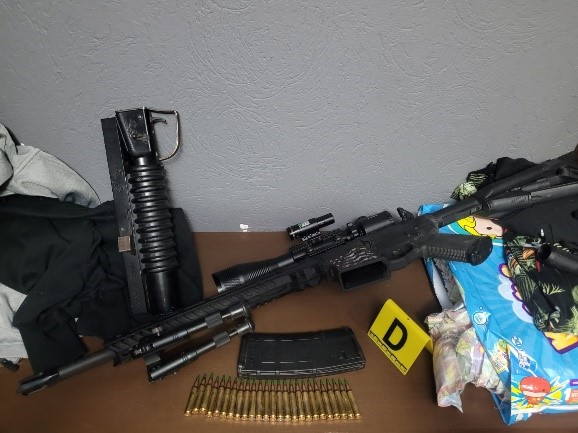 Las autoridades ejecutaron una orden de cateo en  domicilios en Jalisco