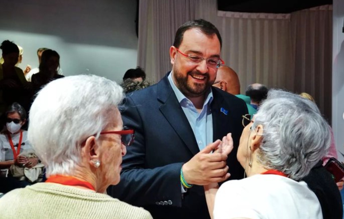 Adrián Barbón, presidente de Asturias, España (Instagram/@adrianbarbon)