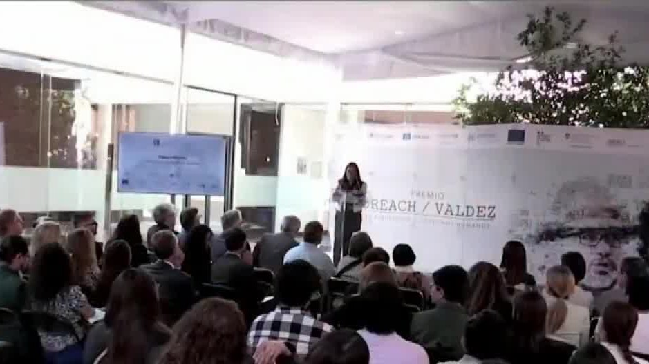 El periodista Ricardo Hernández gana el premio Breach/Valdez