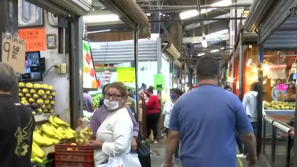 Consumo privado en México retrocede 0.4% durante febrero, reporta el INEGI