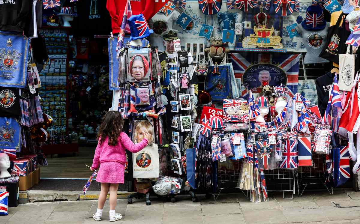 Souvenirs de la coronación de Carlos III | AFP